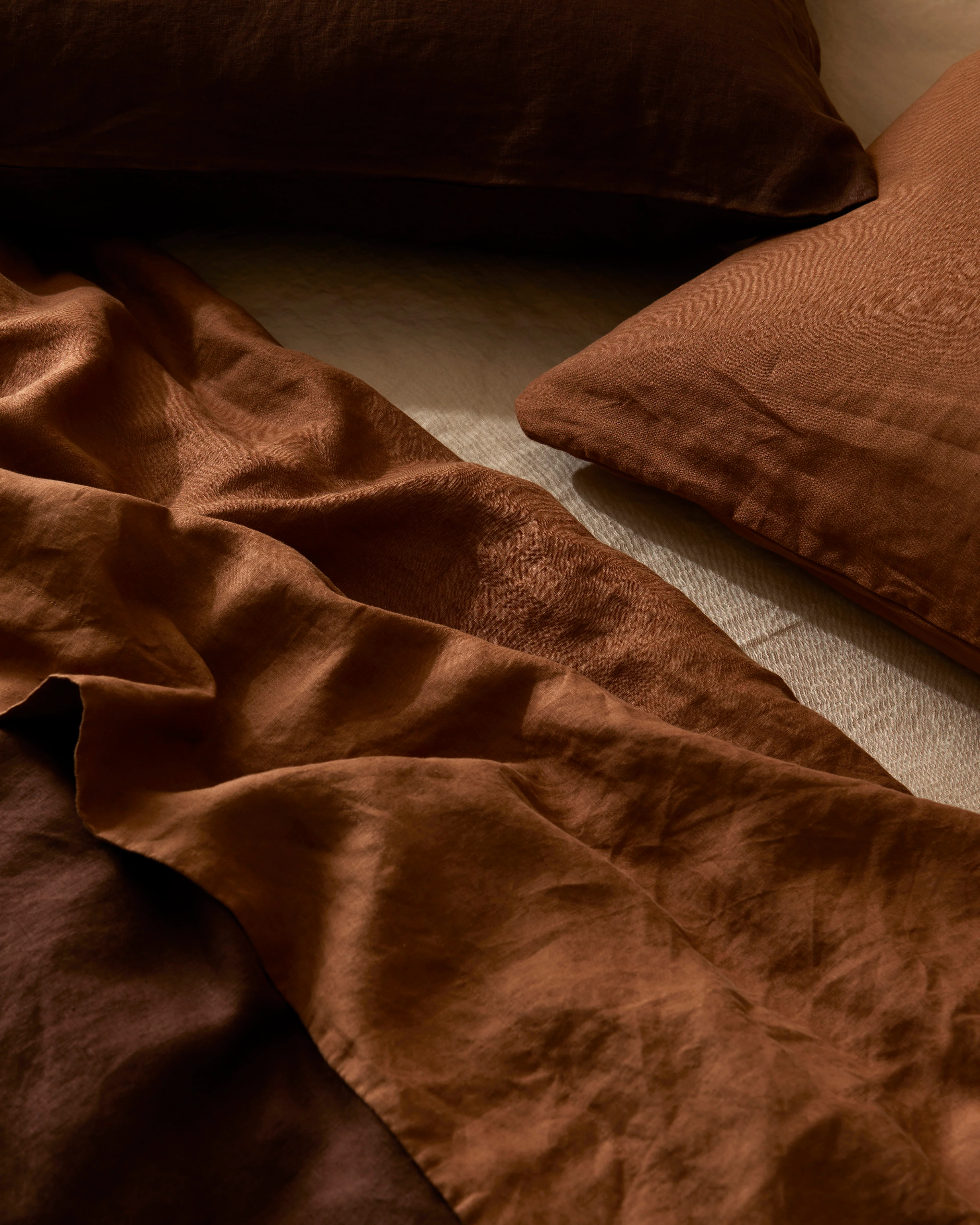 Linen Pillowcase Pair in Rust - Image 3