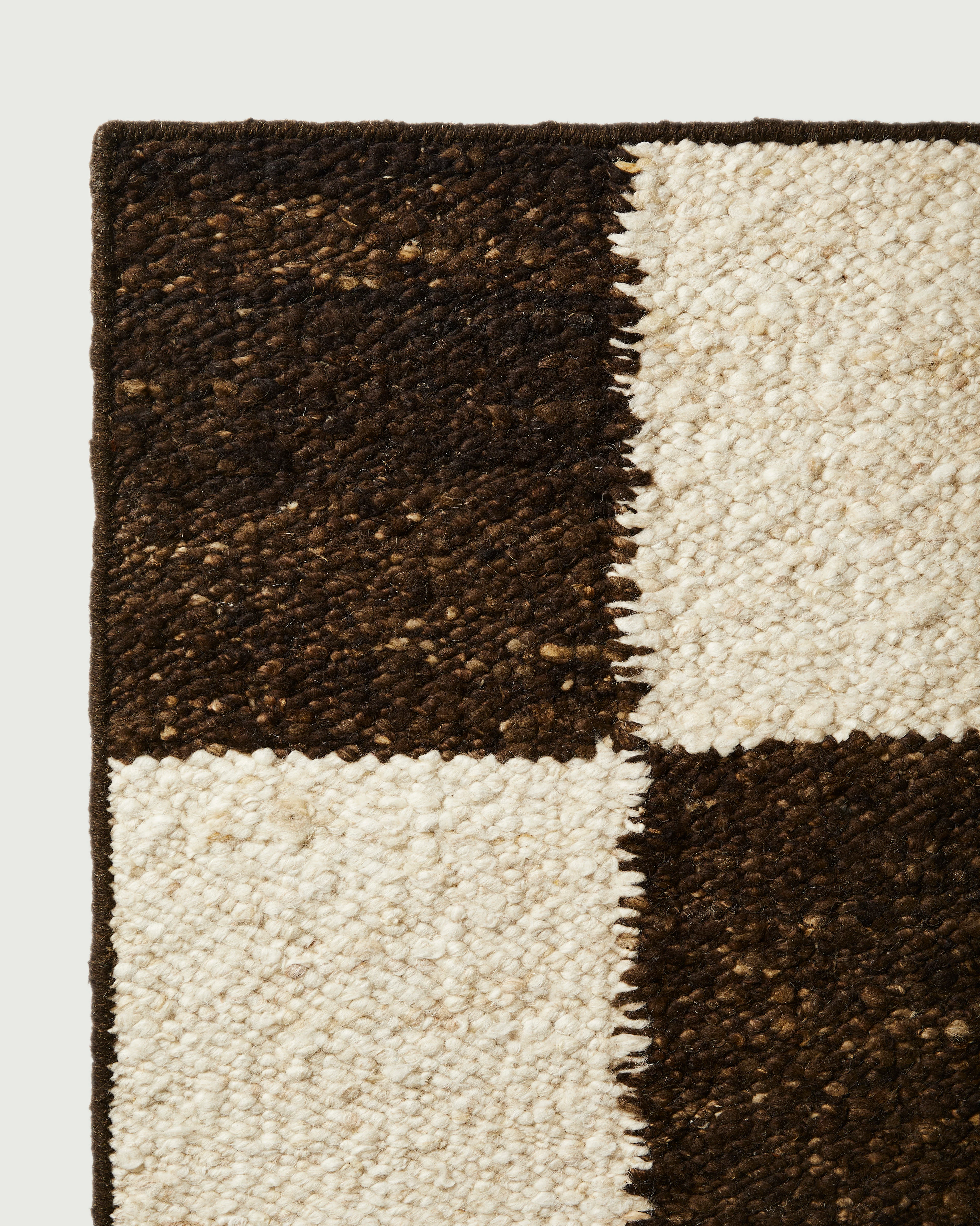 Checker Rug Chocolate - Image 5